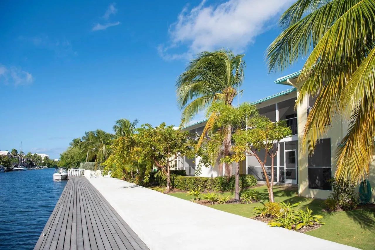 Snug Harbour View Condo #7 George Town Holiday home